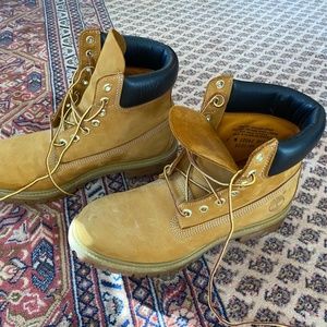 Barely Used, Mens Timberland Boots  Size 9